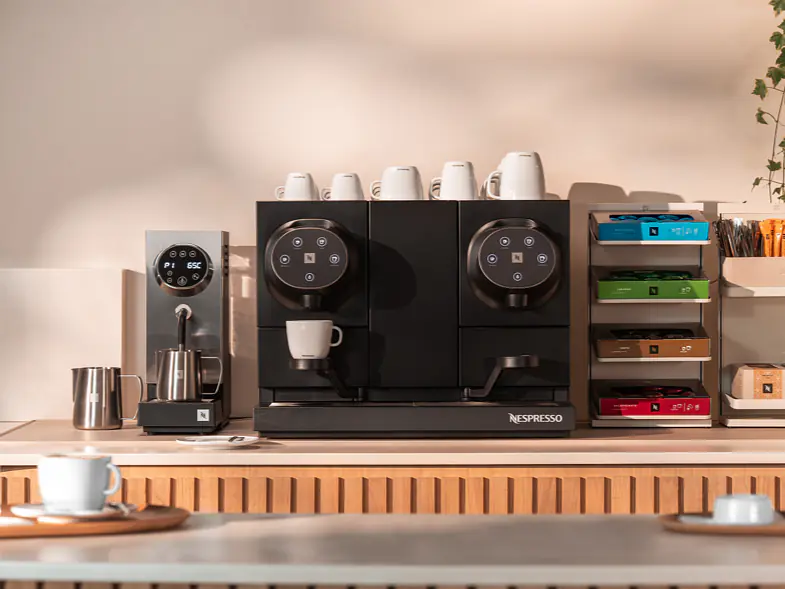 Momento Black: Geschwindigkeit und Leistung garantiert