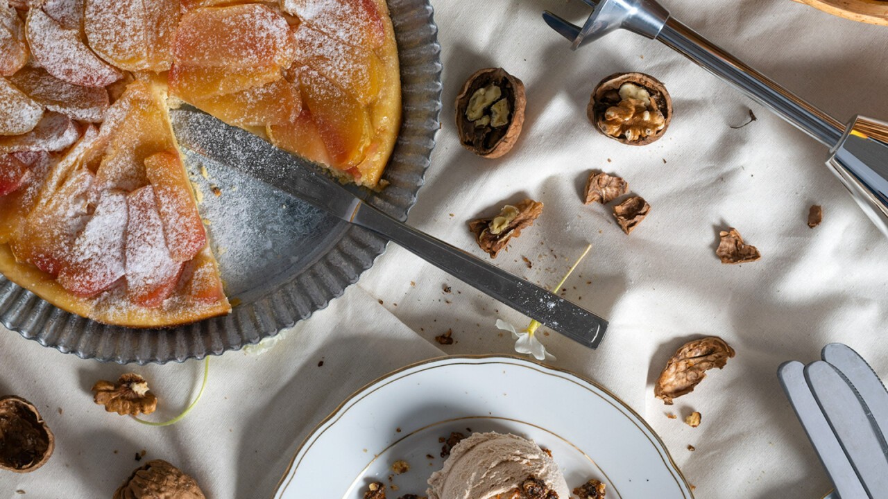 Tarte Tatin verfeinert mit Zimt-Eis